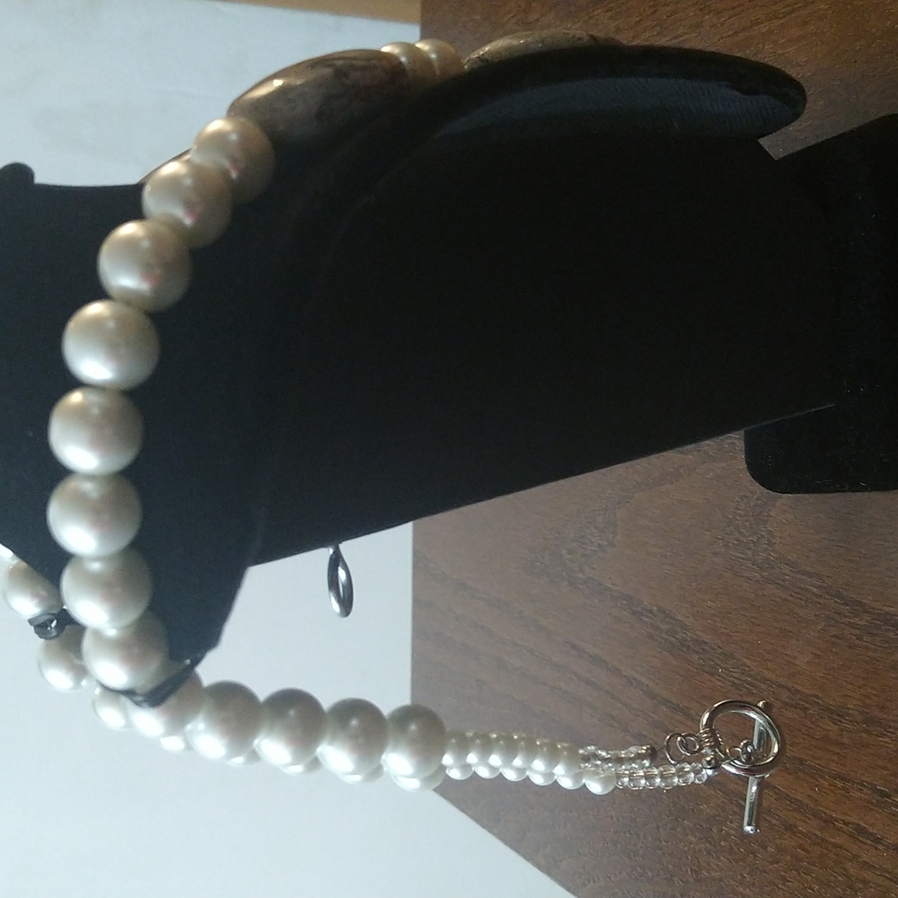 Necklace - Picture 6 of 10